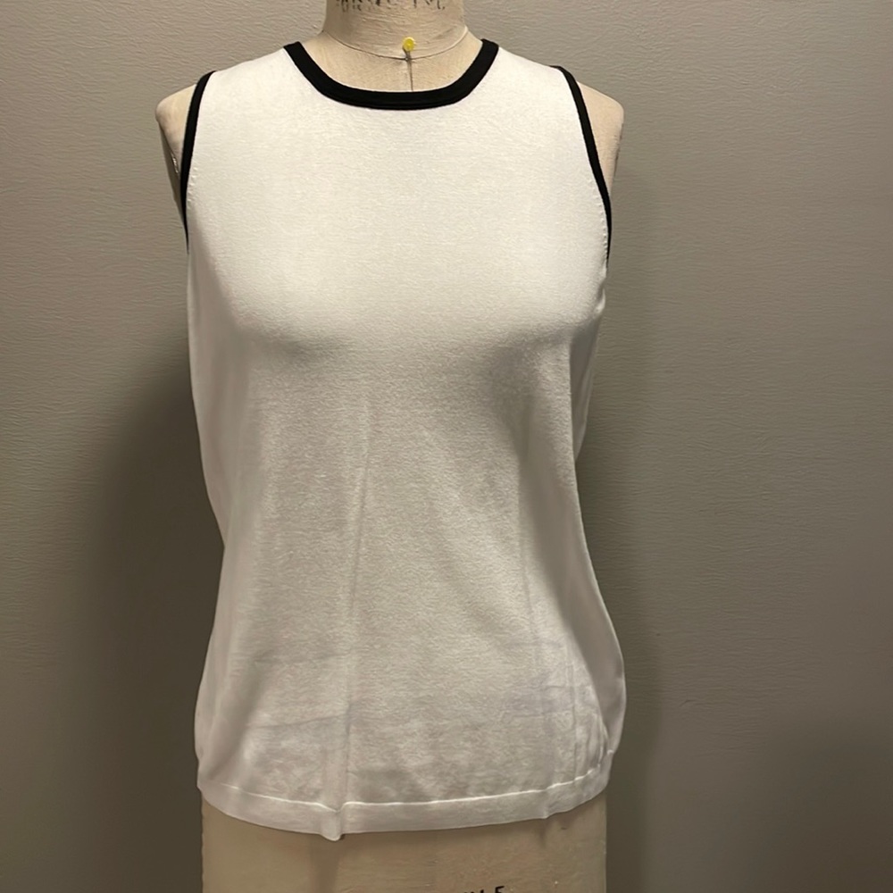 WHBM Ecru tie-back sweater tank with pearl back - Picture 1 of 8